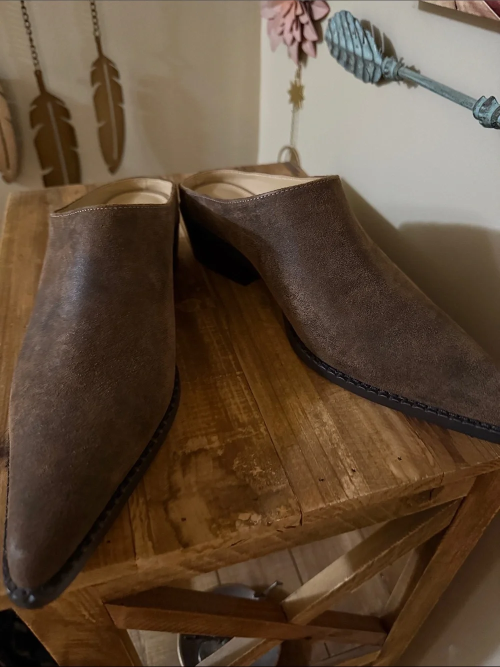 Michael Kors Brown Leather Upper Pointed Toe Nash Mules. Sz 8.5